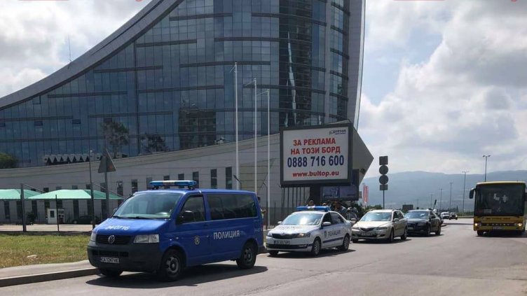 Жега в София: Гонка с роми и куршуми (СНИМКИ)