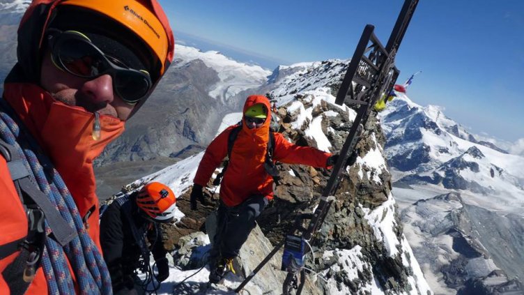 Още един наш алпинист изкачи връх Манаслу