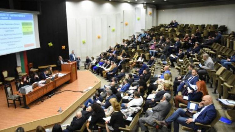 Общински съвет - Варна заседава извънредно в сряда