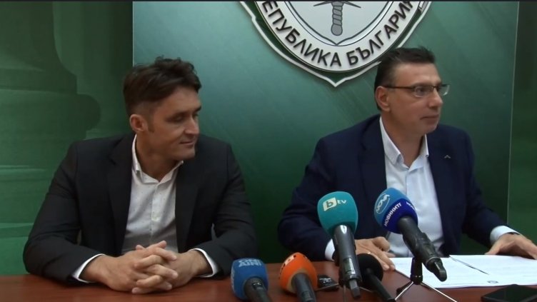 Арестуваха 14 души при акция срещу търговията с крадени луксозни коли (ВИДЕО)