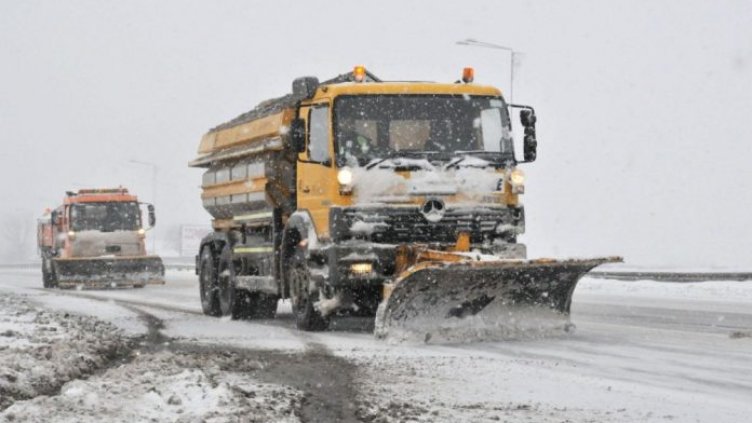 4 фирми ще чистят снега от улиците на Варна