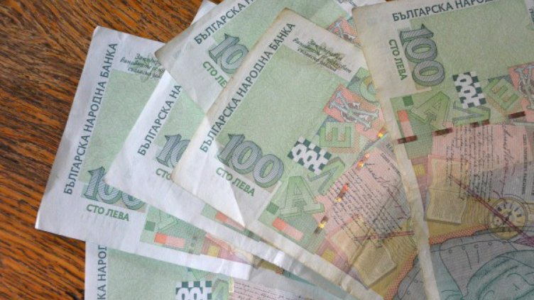 Остава само месец за подаване на данъчни декларации