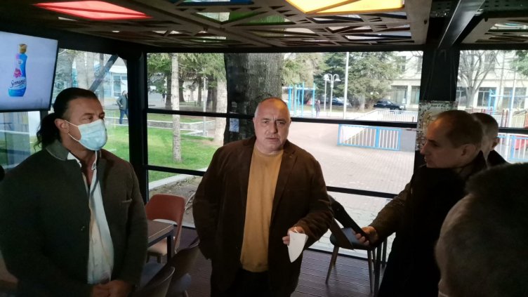 Премиерът: През следващата седмица ще бъдат разплатени близо 20 милиона лева по мярката за борба с пандемията