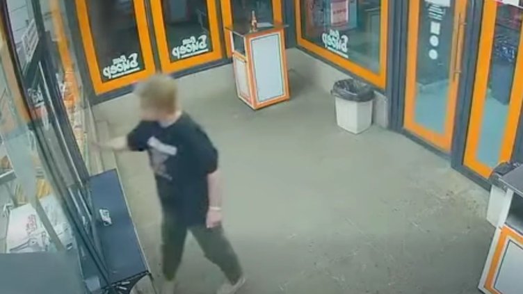 Полицията във Варна: Агресивната жена от "Младост" е задържана