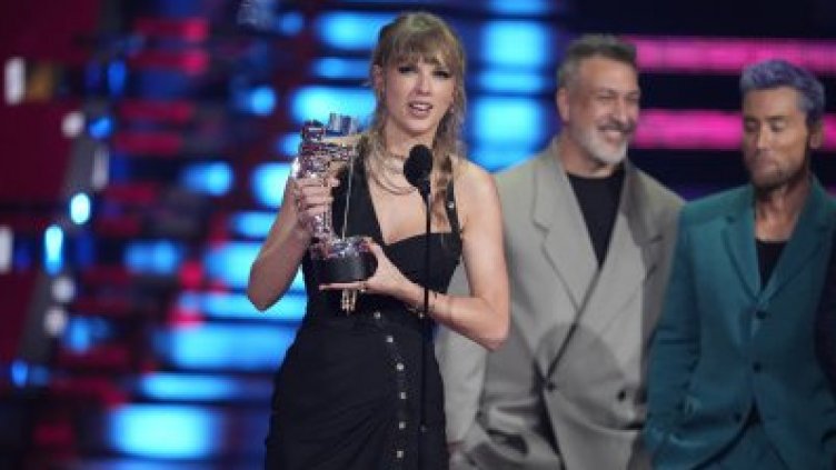 Тейлър Суифт е големият победител на тазгодишните награди на MTV