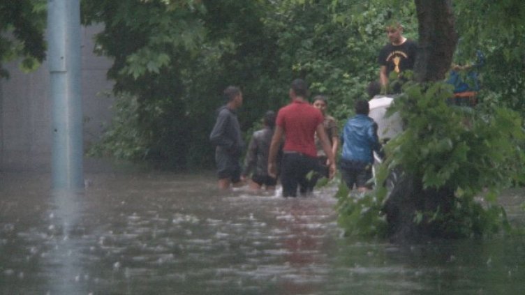 Активираха Оперативно звено към МОСВ заради валежите в страната
