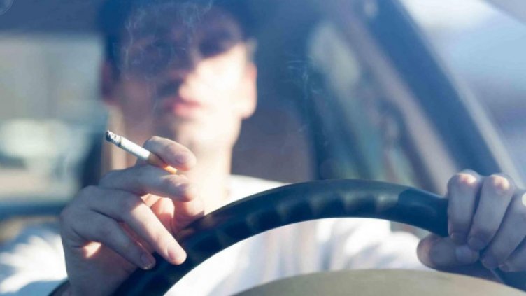 Къде пушенето в колата може да ви излезе солено, едни 3000 евро