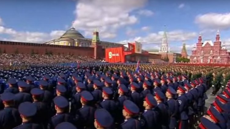 Парадът за Деня на победата започна (НА ЖИВО)