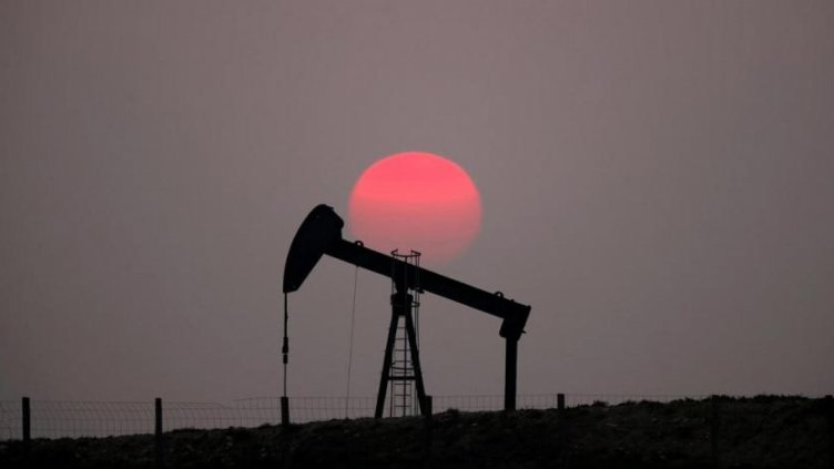 Иран откри ново нефтено находище с големи запаси