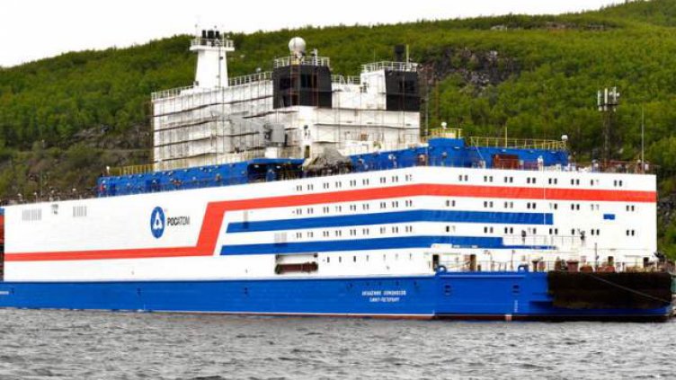 Трябва ли да се притесняваме от „Академик Ломоносов“ - първият АЕЦ по вода?