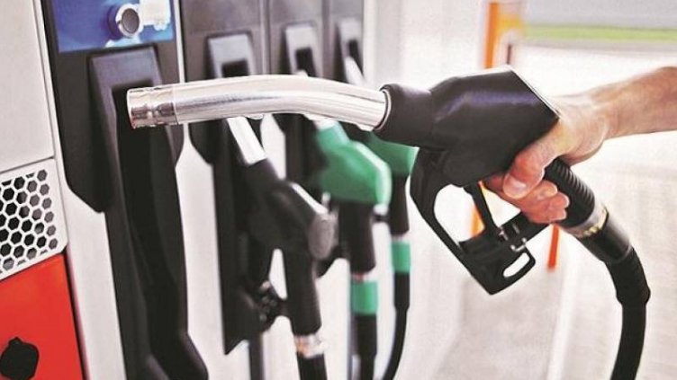 Нова драма с горивата се задава. Колко ще скочат бензин, дизел, метан?