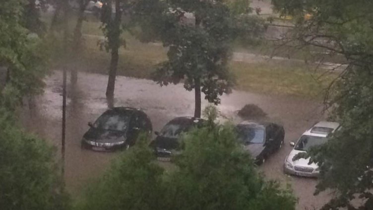 Над 40 л/кв. м дъжд се изсипа над Варна за час и половина