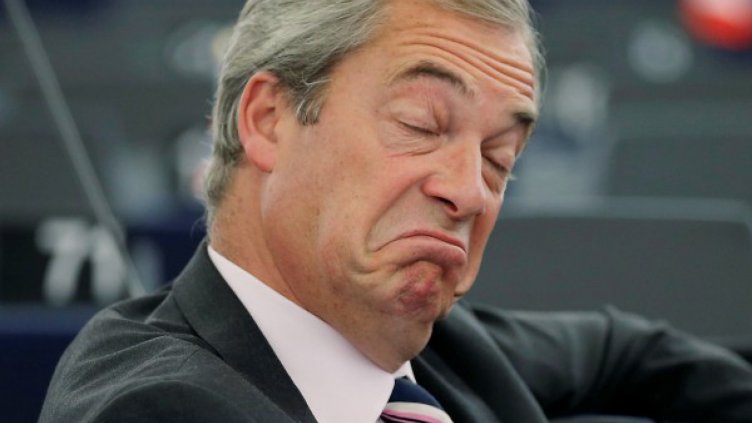 В Brexit-a Фараж видя начало на голяма световна революция