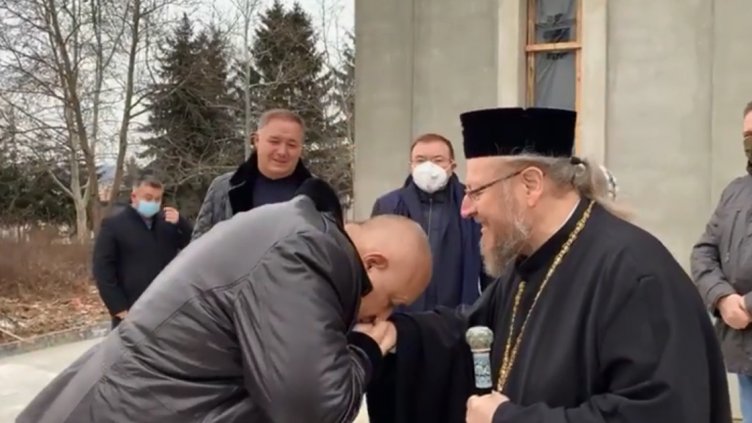 За 7 години: Държавата дала 32 млн. лв. за църкви и 2 млн. лв. за джамии