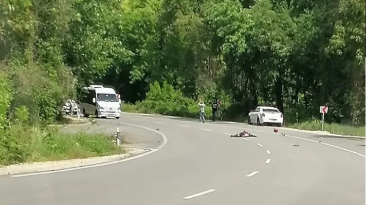 Блъснаха моторист край Варна