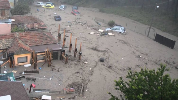 С литургия почитат паметта на жертвите от наводнението в Аспарухово