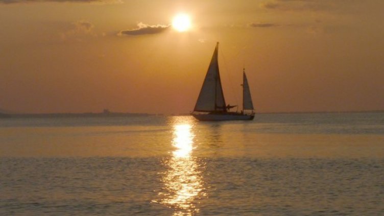 Слънчево начало на почивните дни