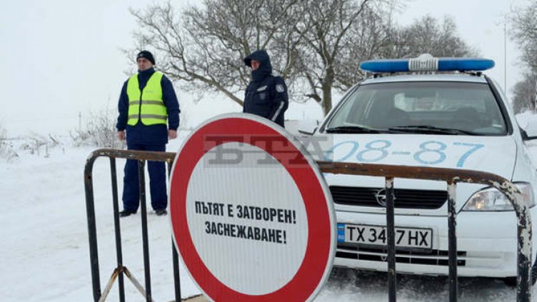 Пътят Добрич - Варна отново е затворен поради силни навявания