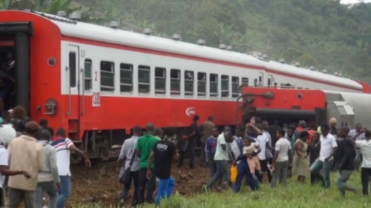 55 загинали и над 500 ранени при дерайлирал влак в Камерун