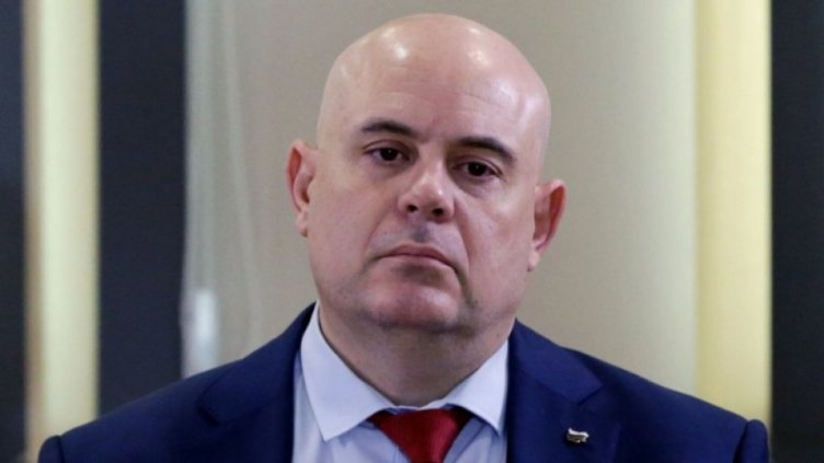 Иван Гешев: Има досъдебно производство, свързано с президента