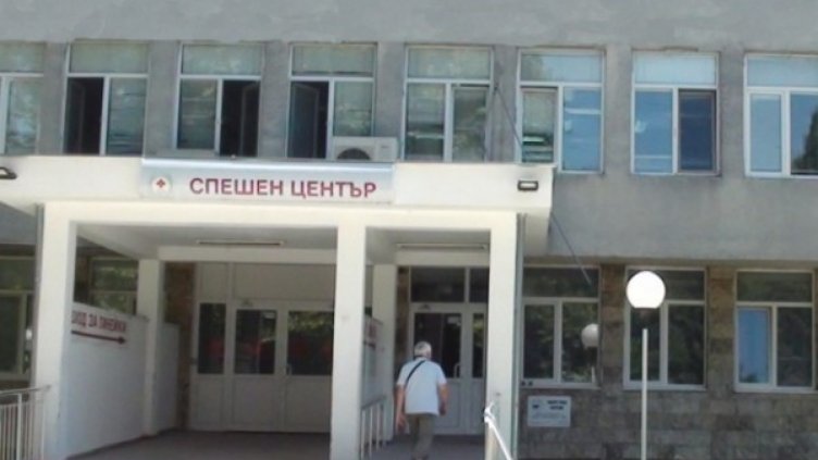 Руски тийнейджър е в тежко състояние след падане от 5 етаж