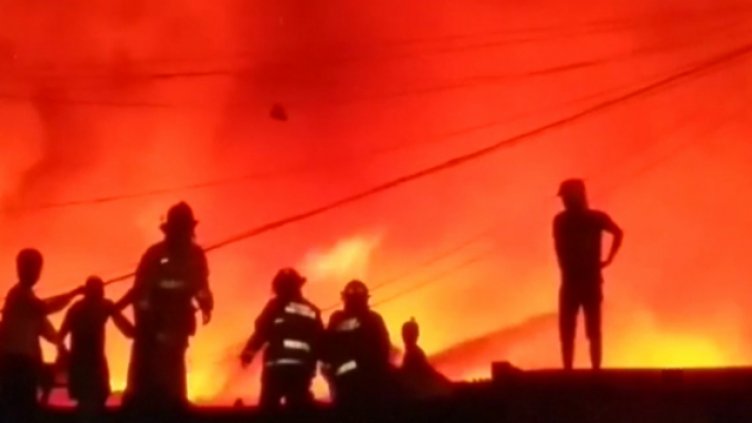 Евакуират бежанския център в Харманли заради пожар