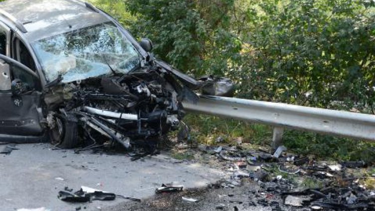 Челен сблъсък с ТИР отне живота на шофьор в Монтанско