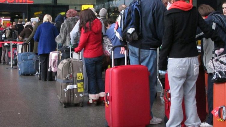  200 хил. българи и румънци са пристигнали на Острова за година