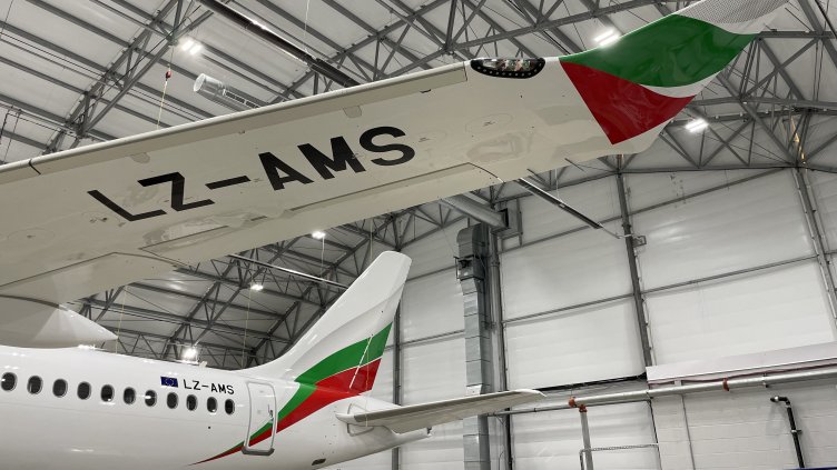 AFI KLM E&M разширява поддръжката на компоненти за новите самолети Airbus A220 на „България Еър“