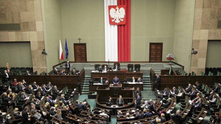Правосъдният министър на Полша става и главен прокурор