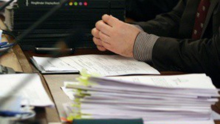 Карат министрите да декларират всяка среща извън службата