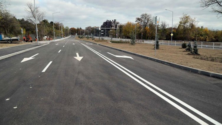 Рампата от "Москов" към "Хемус" е напълно готова. Кога ли ще я пуснат?