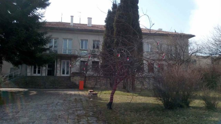 Обновяват читалище &bdquo;Васил Левски&ldquo; в кв. &bdquo;Галата&ldquo;