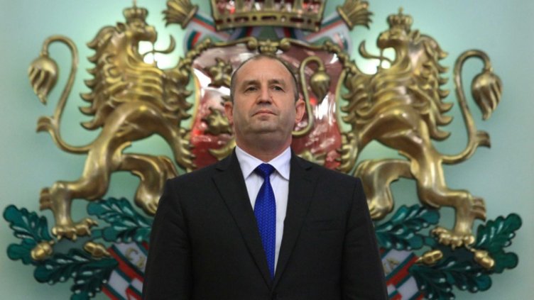 Румен Радев: Правителството показа характер като избра темата Западни Балкани