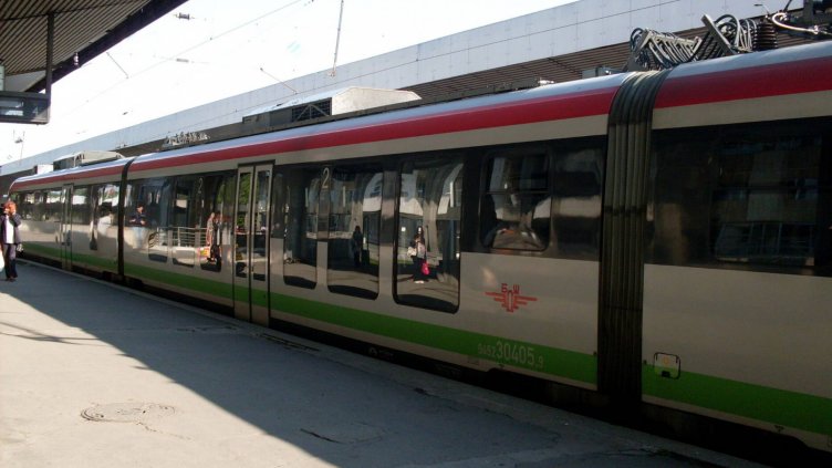 БДЖ осигурява над 13 800 допълнителни места във влаковете за почивните дни