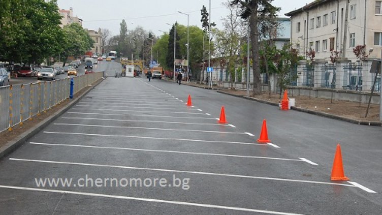 За ден вдигнаха 13 коли от новия паркинг до Термите