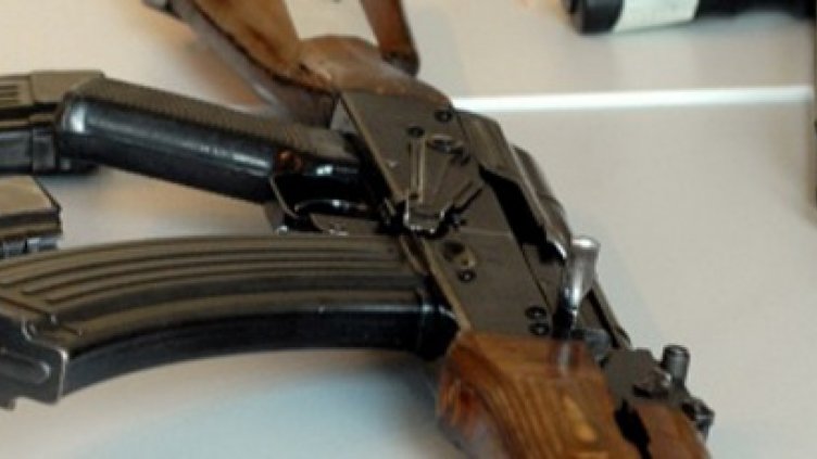 Хванаха тежко оръжие на гръцко-албанската граница 