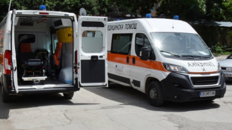 Изследваха 9 работещи в &bdquo;Бърза помощ&ldquo; &ndash; Варна, за COVID-19