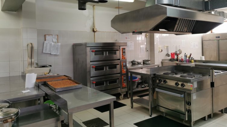 Откриха нарушения в храненето на децата във Варна