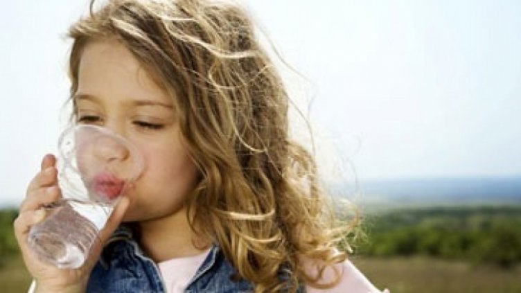 Хълцането може да бъде предизвикано от пушене?