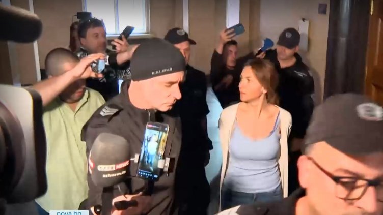 Отложиха гледането на мярката на Петя Банкова