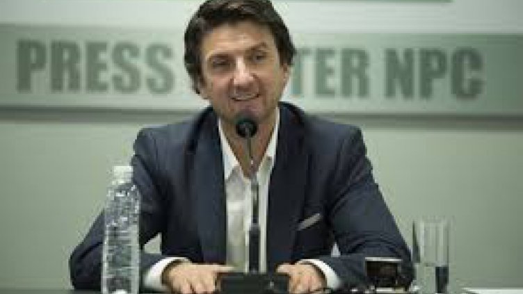 Министър Лиляна Павлова освободи директора на НДК