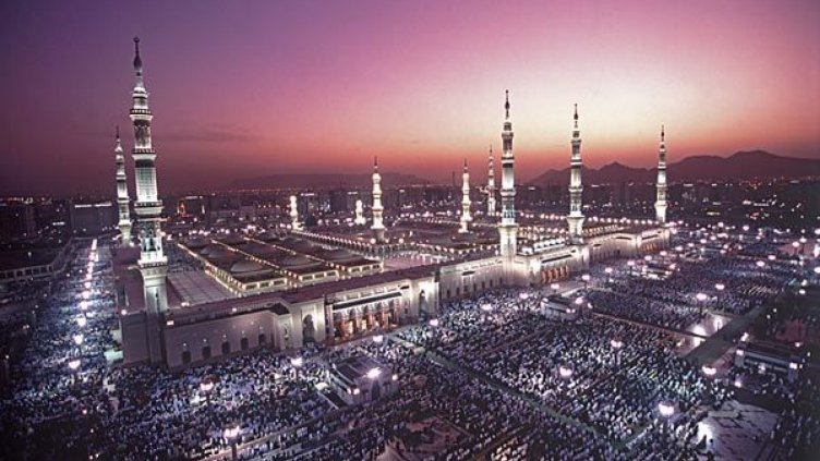 Саудитска Арабия свиква извънредни срещи с арабските лидери