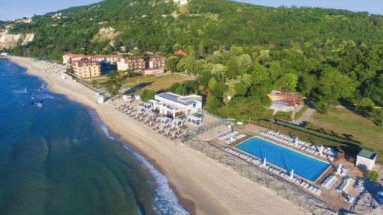 И киргизстанци ще работят по хотелите на морето