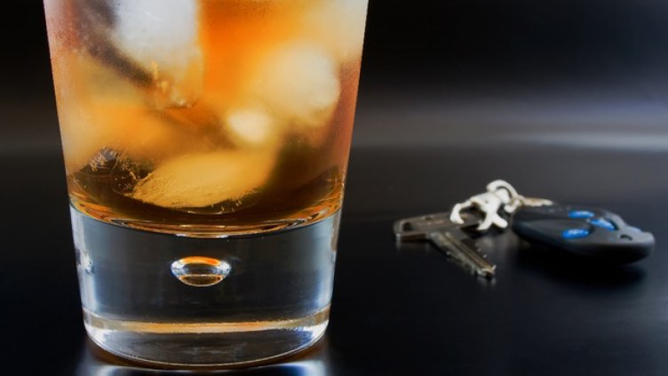 Съдят мъж, заловен да шофира пиян и без книжка в Провадия