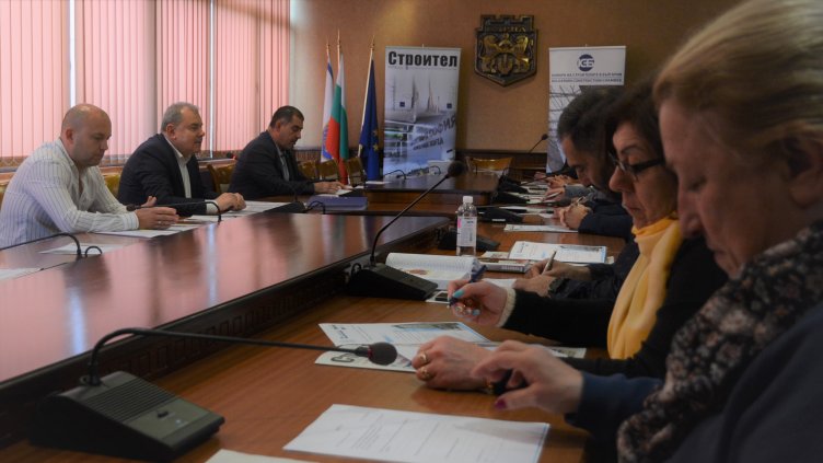 Проблемите в строителния сектор обсъдиха на среща в Община Варна
