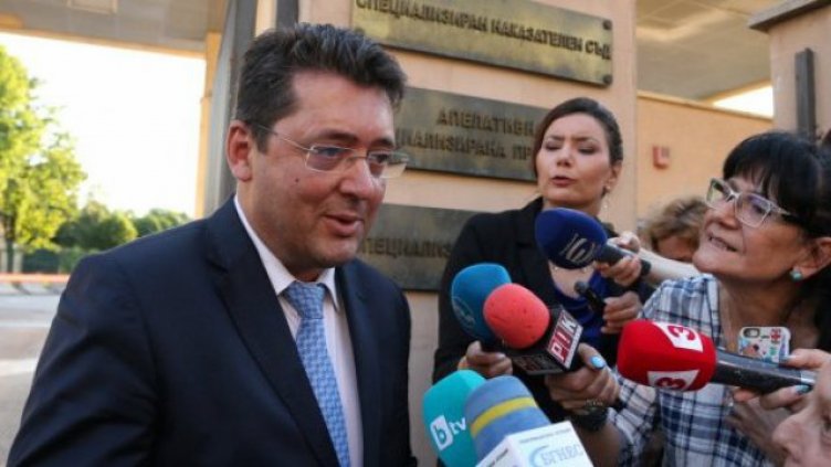 Узунов и Бобоков в ареста за 72 часа с повдигнати обвинения