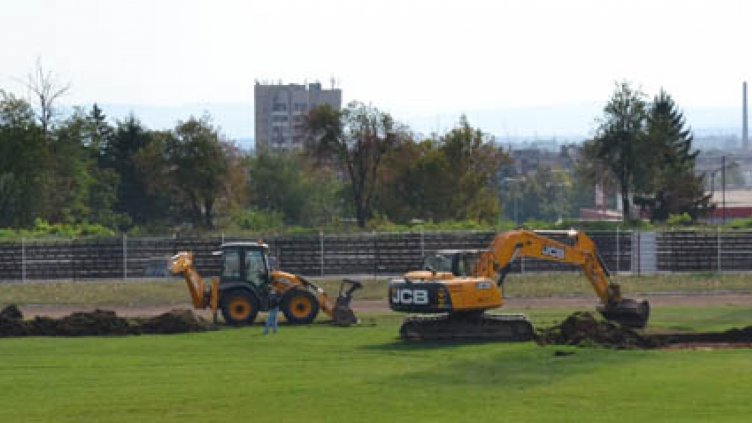 Започна ремонтът на стадиона в Горна Оряховица