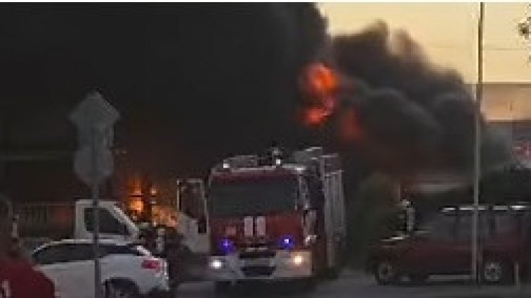 Има пострадал при пожара в автосервиз във Варна