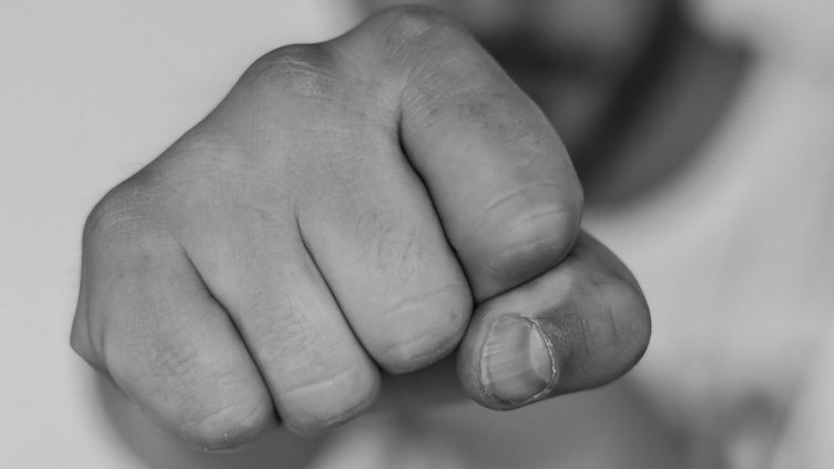 Двама провадийци пребиха 47-годишен